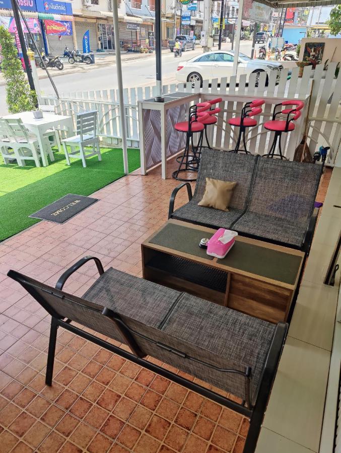 Cafe Nana Hotel Nong Prue Exterior foto